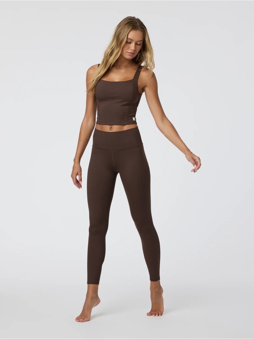 NWT Vuori Inversion Ribbed Cropped Support Tank Top, M, Java brown - Picture 3 of 6